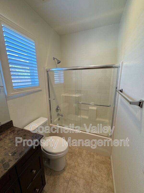 Building Photo - 74049 Kingston Ct W