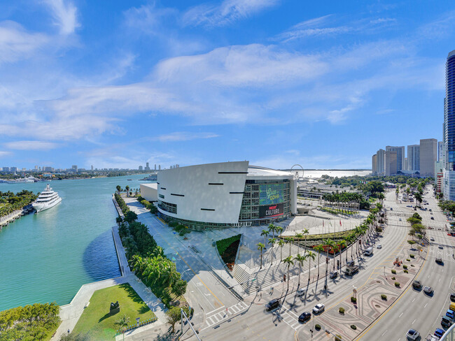 Building Photo - 888 Biscayne Blvd