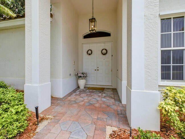 Building Photo - 4378 Danielson Dr