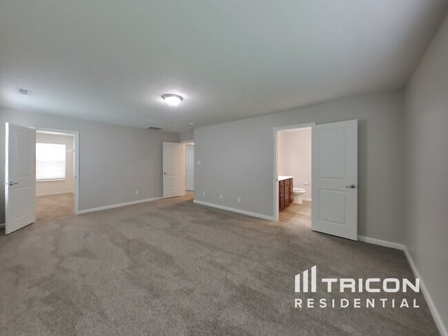 Building Photo - 10433 Long Branch Dr