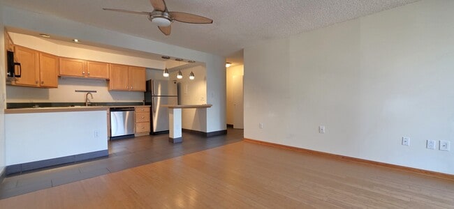 Building Photo - 1625 Larimer St