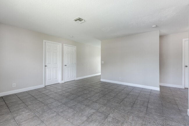 Building Photo - 3482 48th Ln S