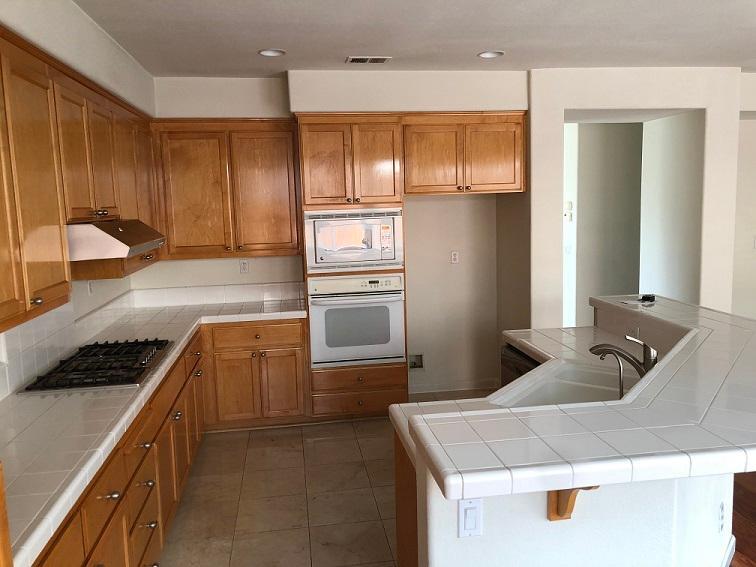 Building Photo - 5914 Pala Mesa Dr