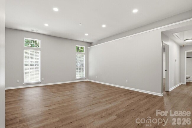 Building Photo - 13114 Woodland Farm Dr