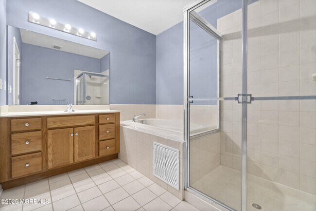 Building Photo - 41 Azalea Dr