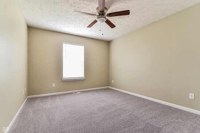 Building Photo - 12218 Van Spronsen Ct