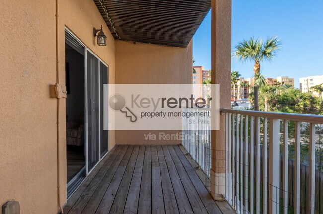 Building Photo - 130 164th Ave