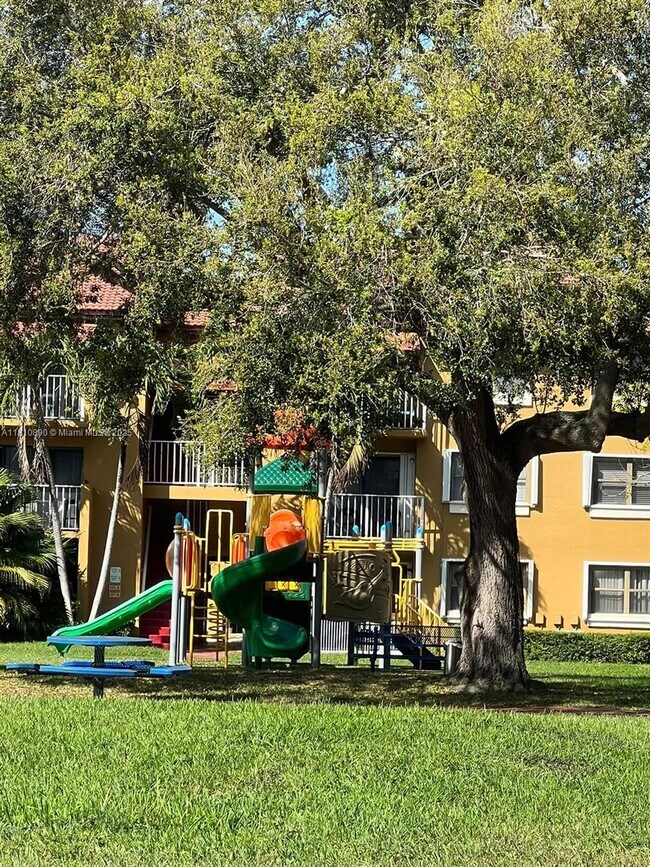 Building Photo - 15600 SW 80th St