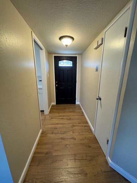 Building Photo - 29 Cypress Dr