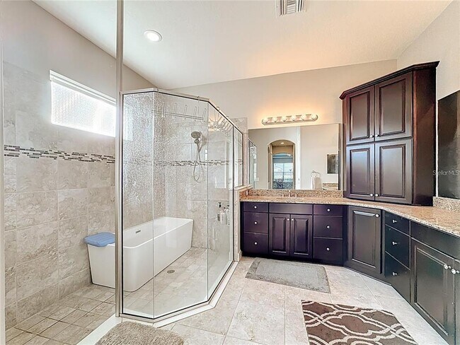Building Photo - 6006 Anise Dr