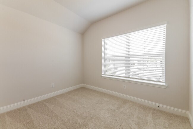 Building Photo - Brand-New 3-Bed Home with Designer Finishes, Energy Savings, and Community Amenities in Anna