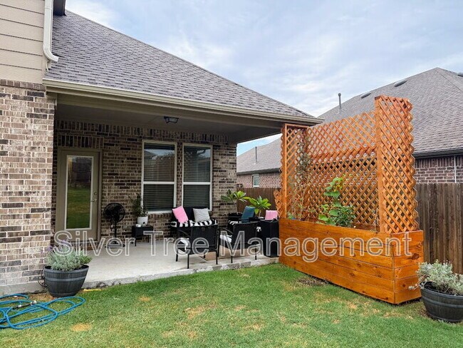 Building Photo - 1109 Pinnacle Ridge Rd