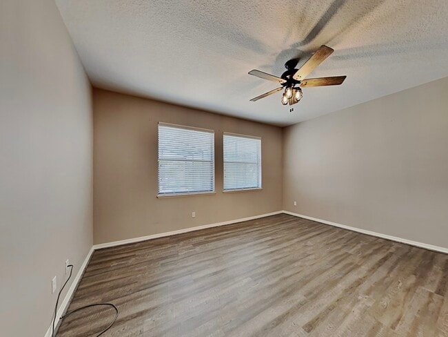 Building Photo - 2131 Lacosta Pl