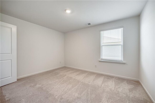 Building Photo - 49 Kestrel Dr