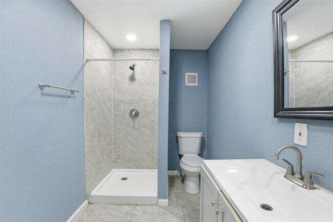 Building Photo - 7301 Conley St