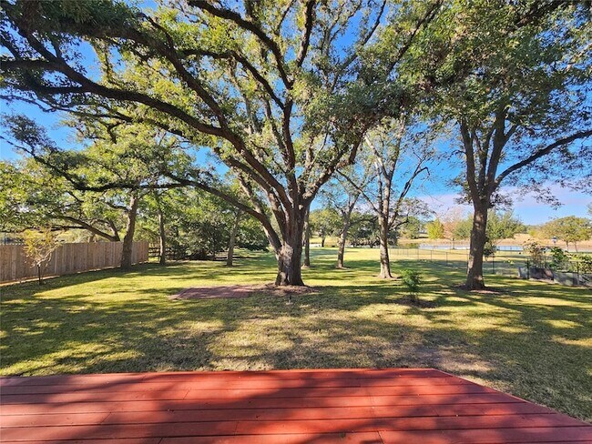 Building Photo - 603 Landrum