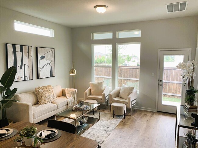 Primary Photo - 2203 Grenache Dr