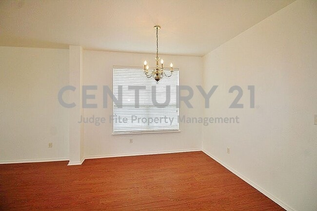 Building Photo - Charming 3/2/2 in Summit Oaks For Rent!
