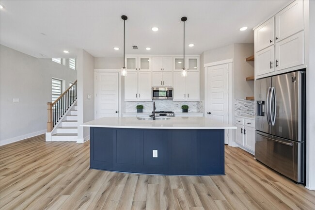 Building Photo - 10942 Brambling Wood Dr