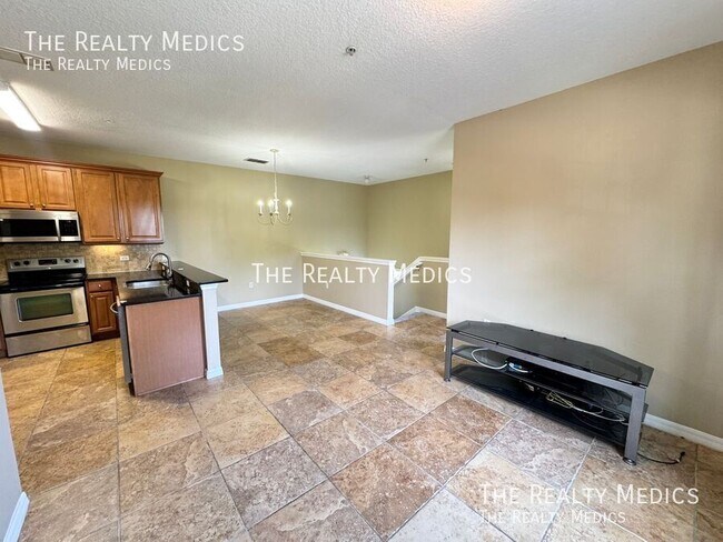 Building Photo - 2898 Oakwater Dr