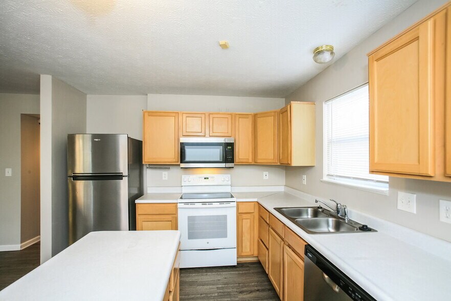 Building Photo - 5531 Fair Ridge Pl