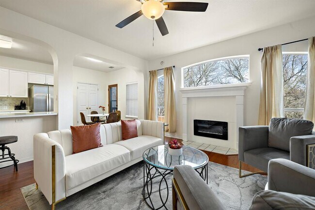 Building Photo - 13039 Scofield Farms Dr