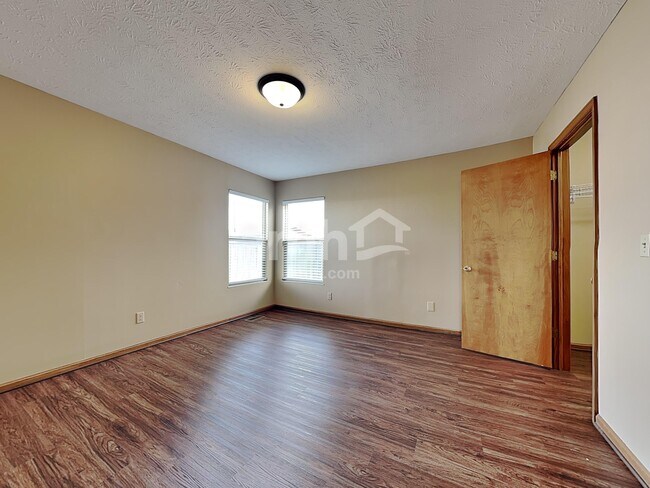 Building Photo - 4705 Norwich Ct