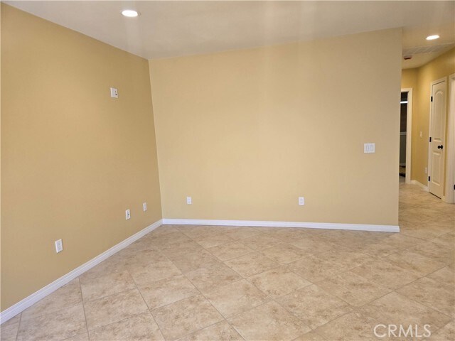 Building Photo - 7003 Conejo Dr