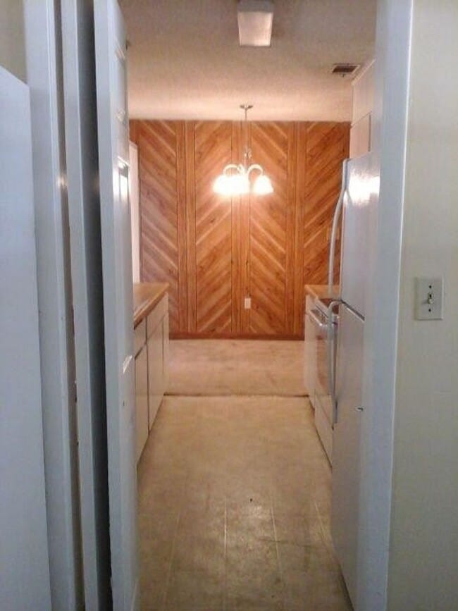 Building Photo - 209 Herty Ln