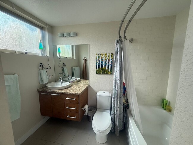 Building Photo - $0 DEPOSIT OPTION! MODERN 3-STORY HOME WITH ROOFTOP DECK NEAR BERKELY LAKE & 38TH AVE