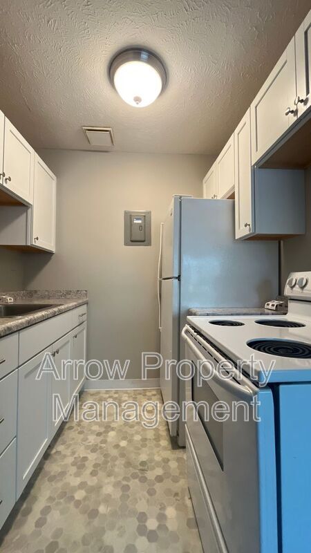 Building Photo - 1215 E Street-12