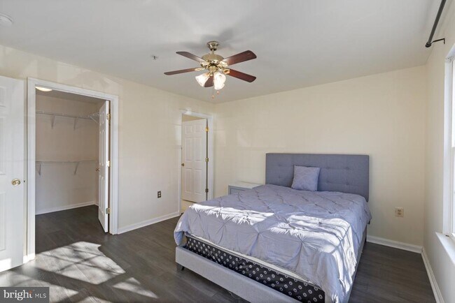 Building Photo - 8901 Stone Creek Pl