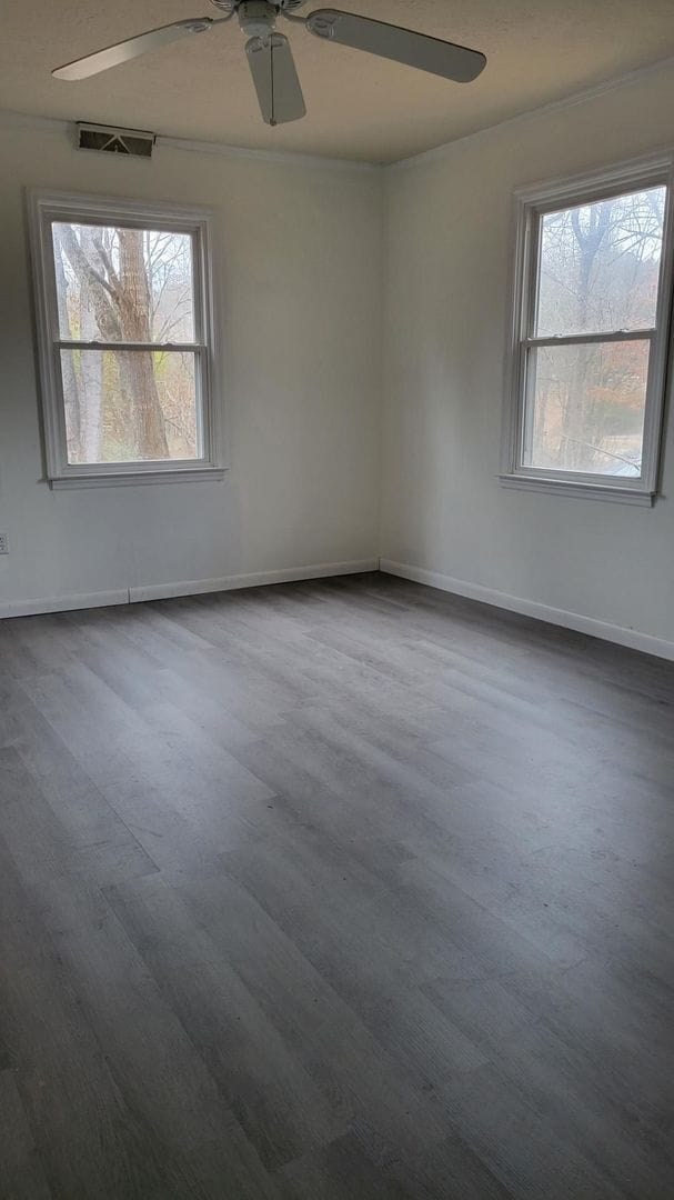 Building Photo - 2/1 Duplex for rent