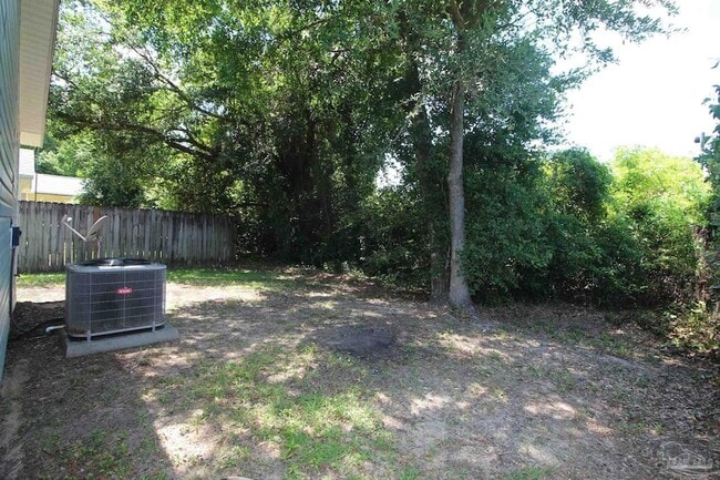 Building Photo - 1880 W Godfrey St