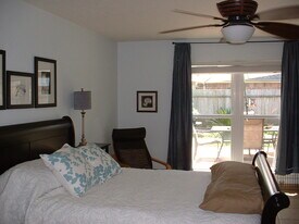 Building Photo - 2211 Dublin Dr