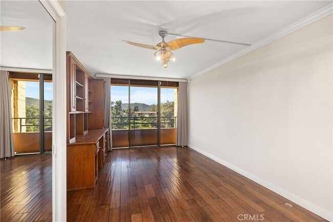 Building Photo - 24055 Paseo Del Lago W