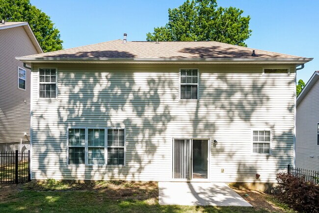 Building Photo - 4415 Feather Way