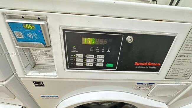 Building Photo - 1475 NE 125th Terrace