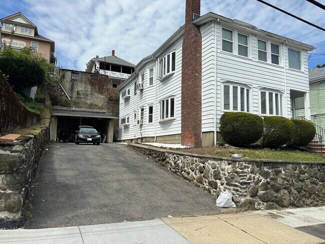 Primary Photo - 142 Langdon Ave