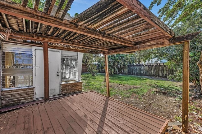 Building Photo - 4214 SW 49th Ct