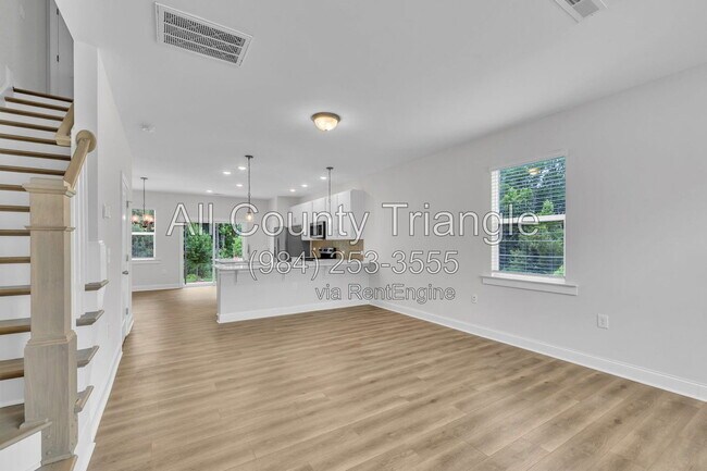 Building Photo - 267 Old Grove Ln