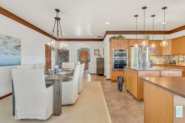 Building Photo - 287 Laureles Grade