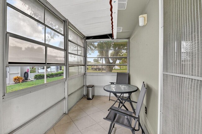 Building Photo - 94 Valencia C