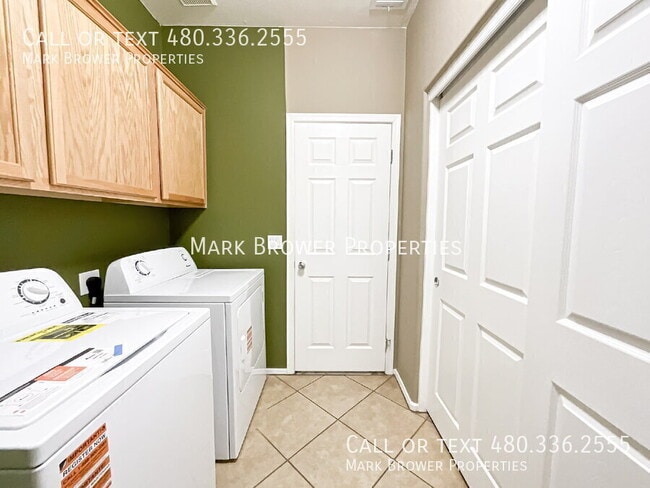 Building Photo - 11878 N 145th Ln