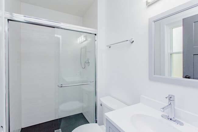 Building Photo - 815 Concord Cove