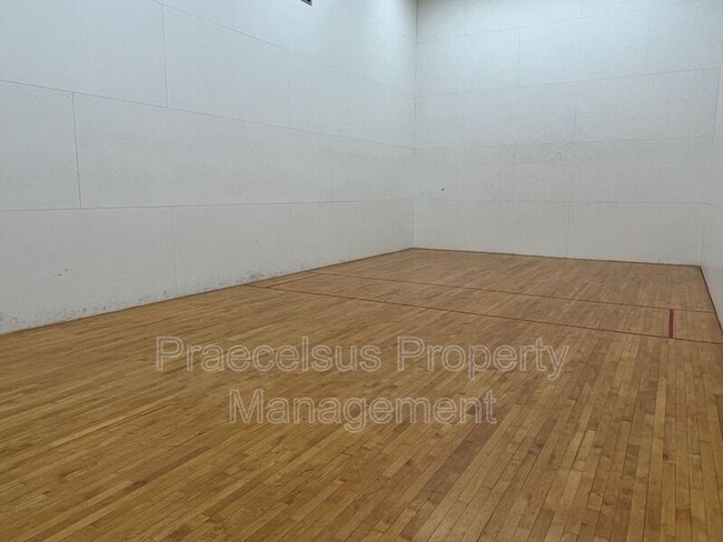 Building Photo - 1551 Fourth Ave