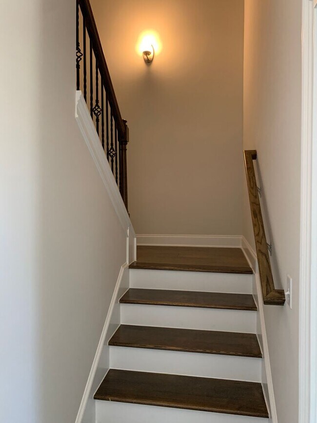 Building Photo - 1168 Still Hunt Ln