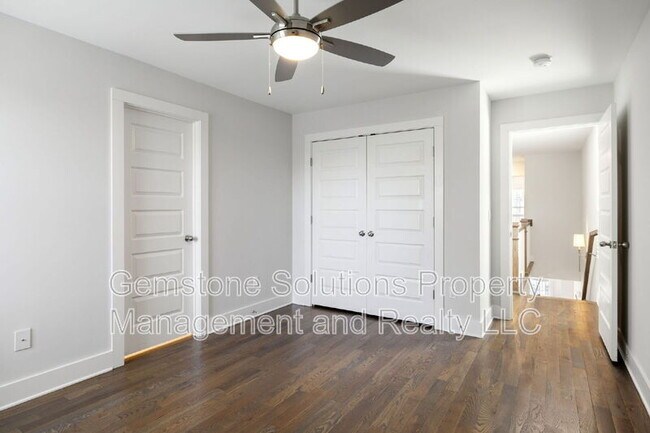 Building Photo - 1609 9th Ave N