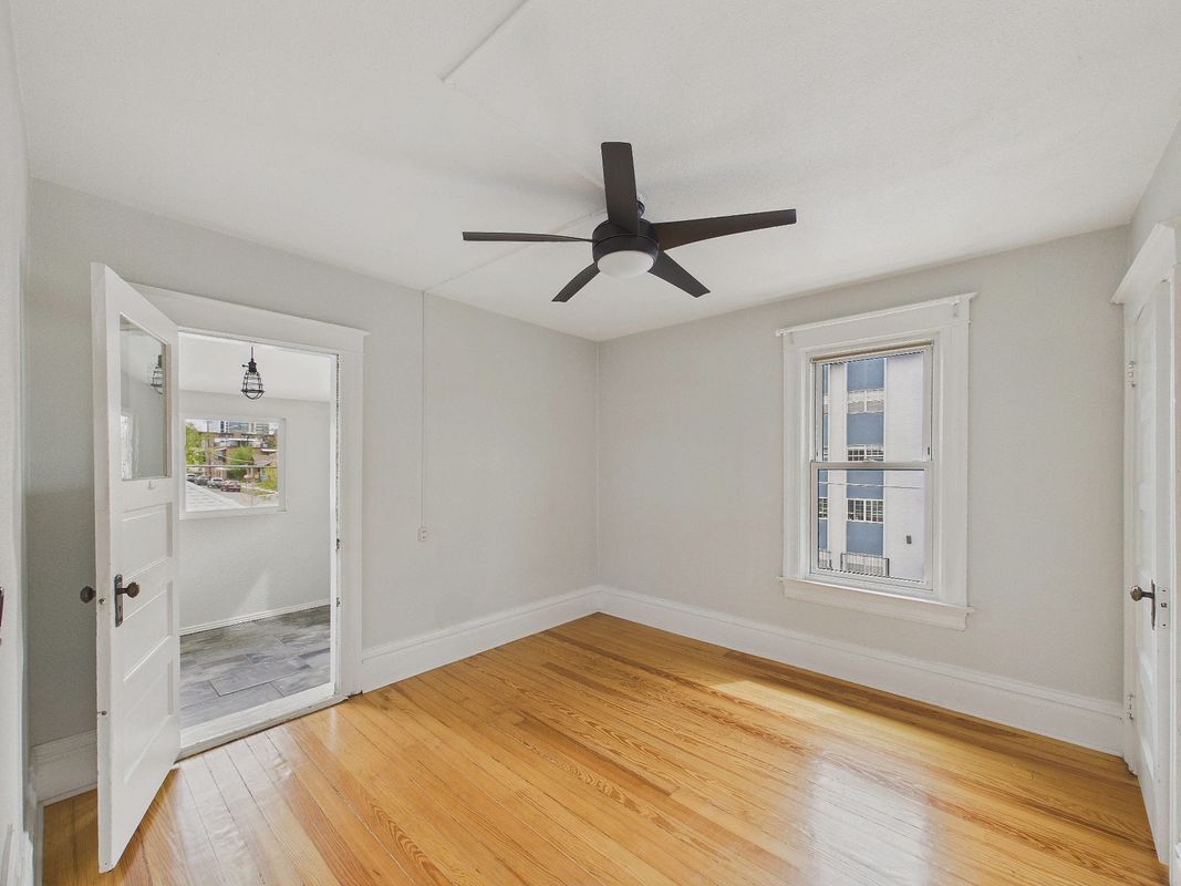 Building Photo - 2 Pennsylvania St