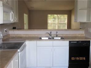 Building Photo - 330 Lakewood Cir E